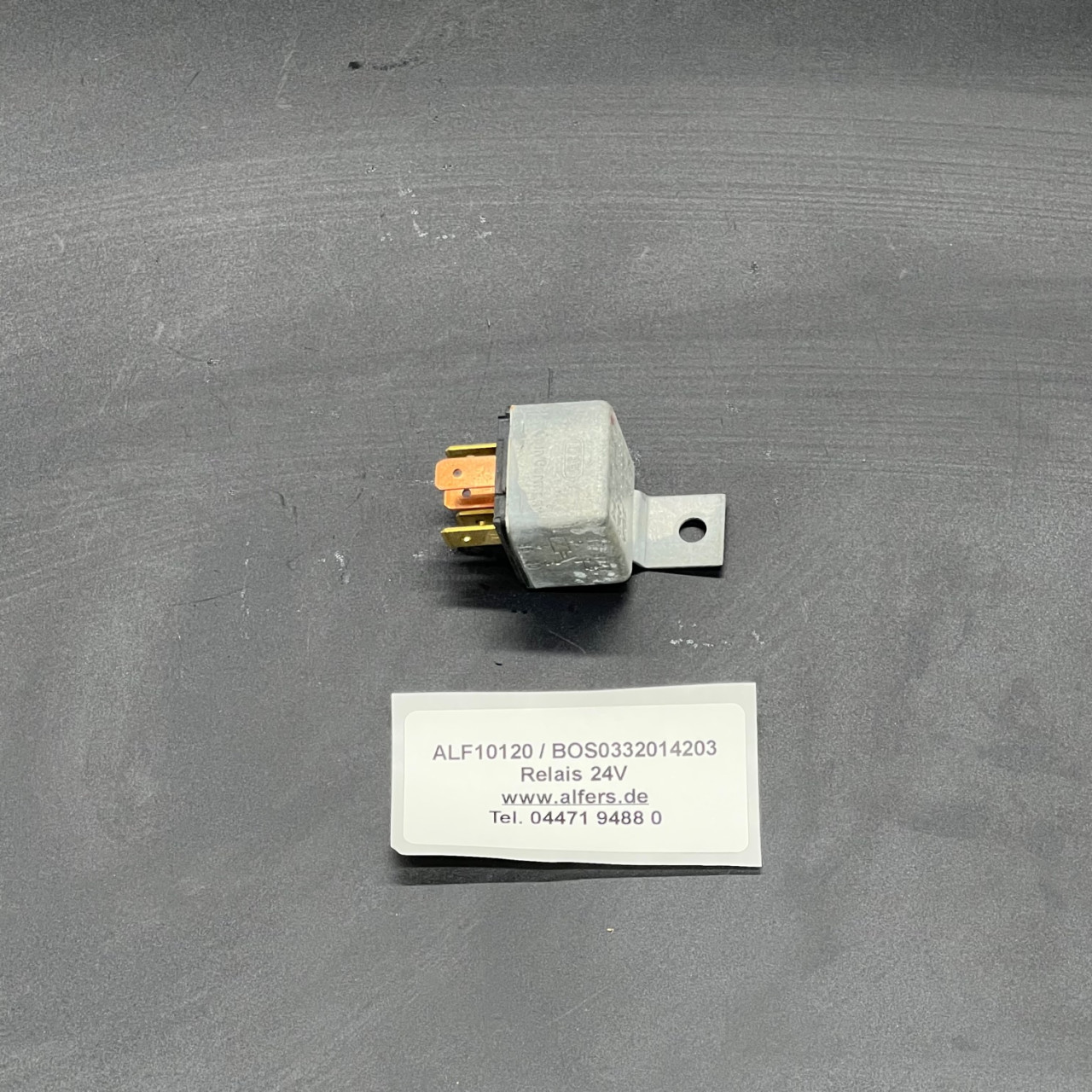 Relais 24V 20A Bosch 0332014203