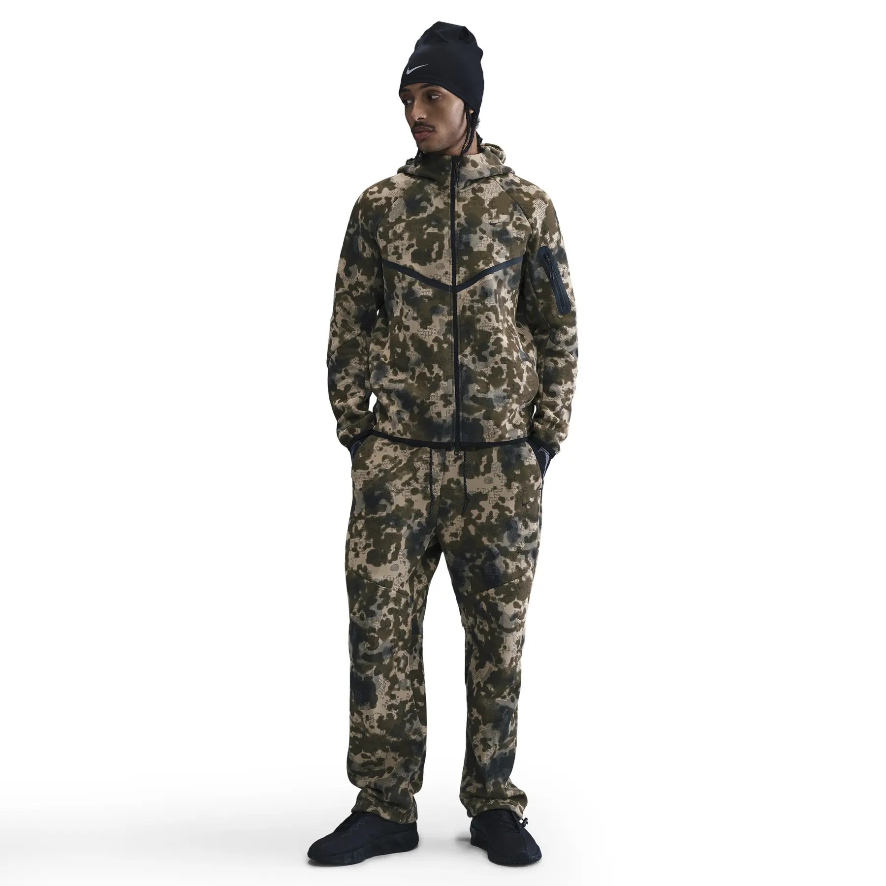 Camo Jogginghose mit offenen Säumen Nike Fleece Tech
