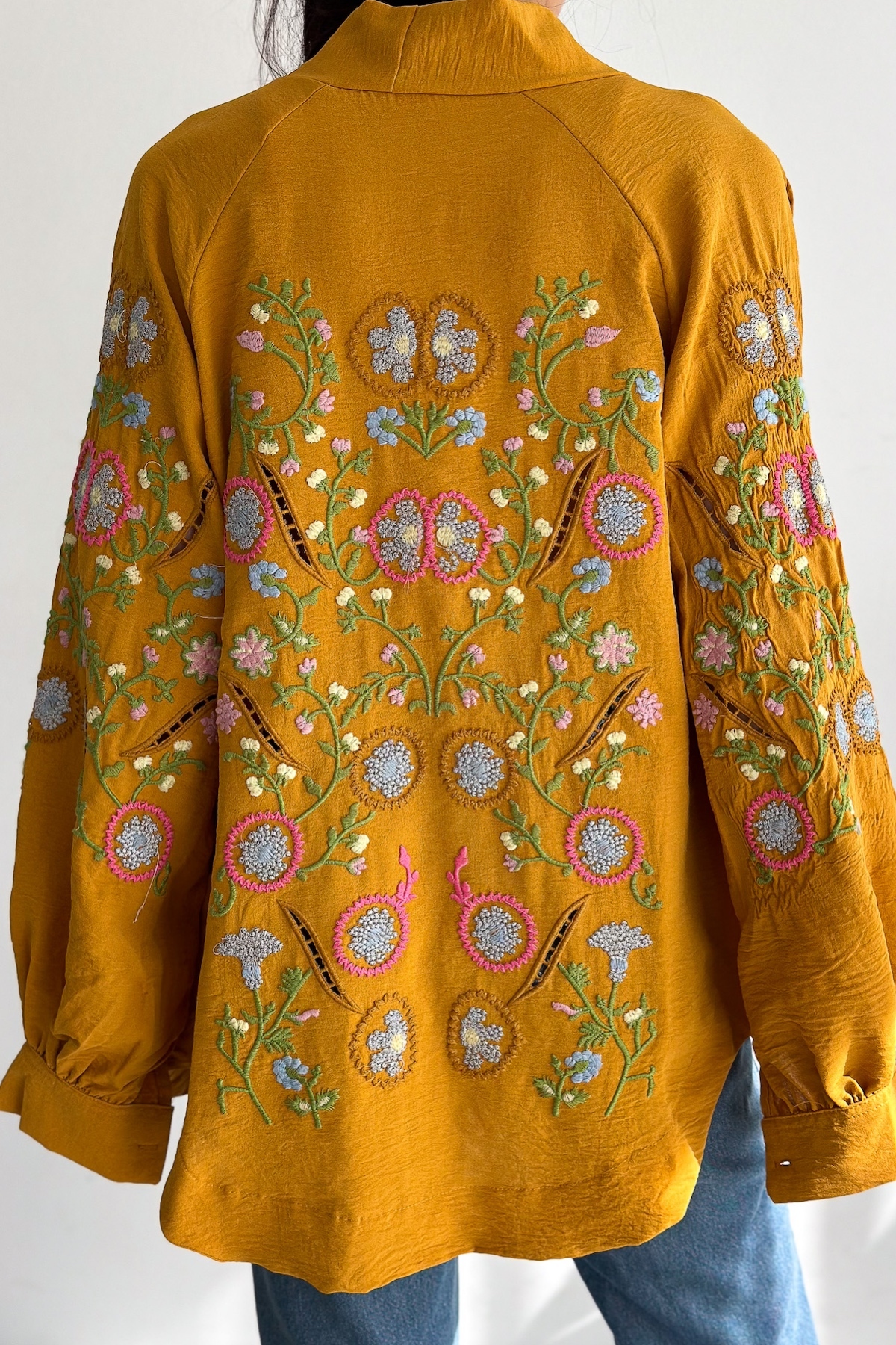 FEMELLE Senfgelbe, Komplett Bestickte Oversize-kimonojacke In Standardgröße Für Die Neue Saison für Damen - Standard