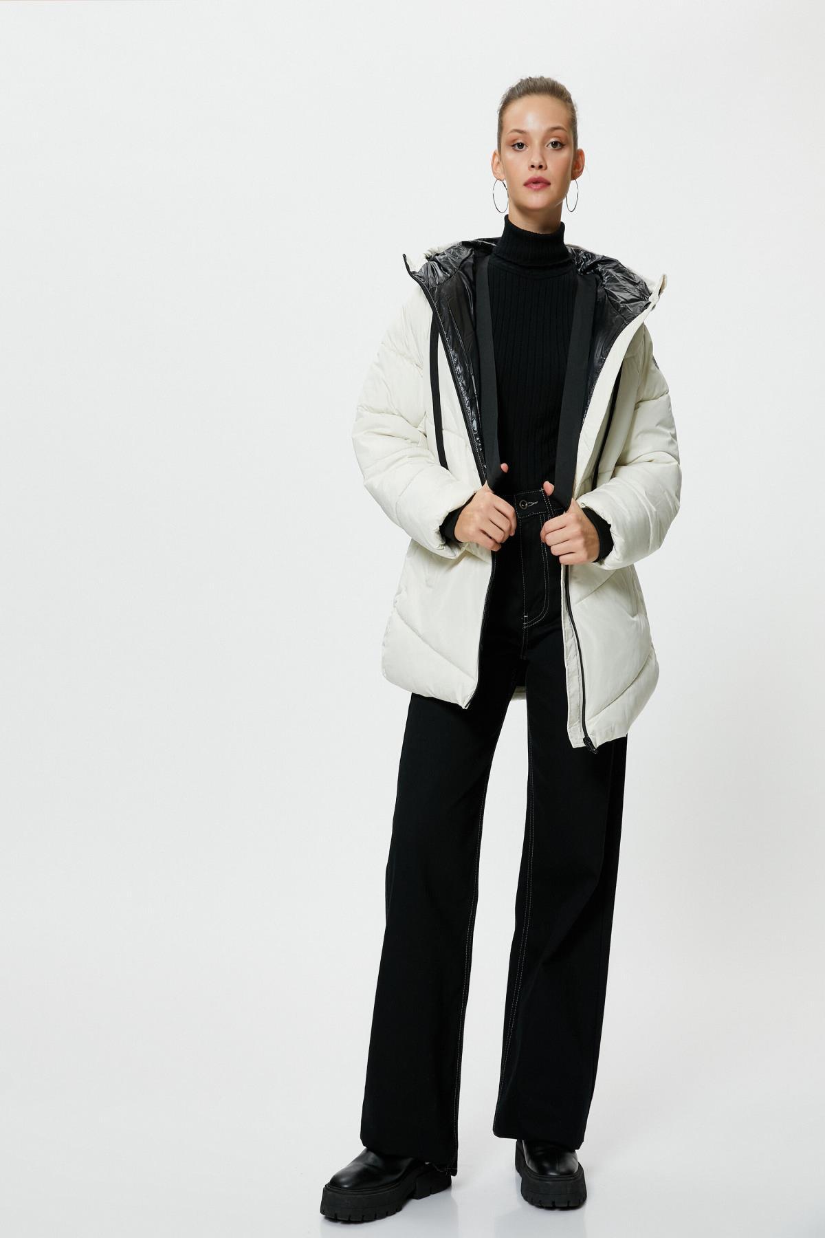 Koton Weißer Mantel für Damen - 34