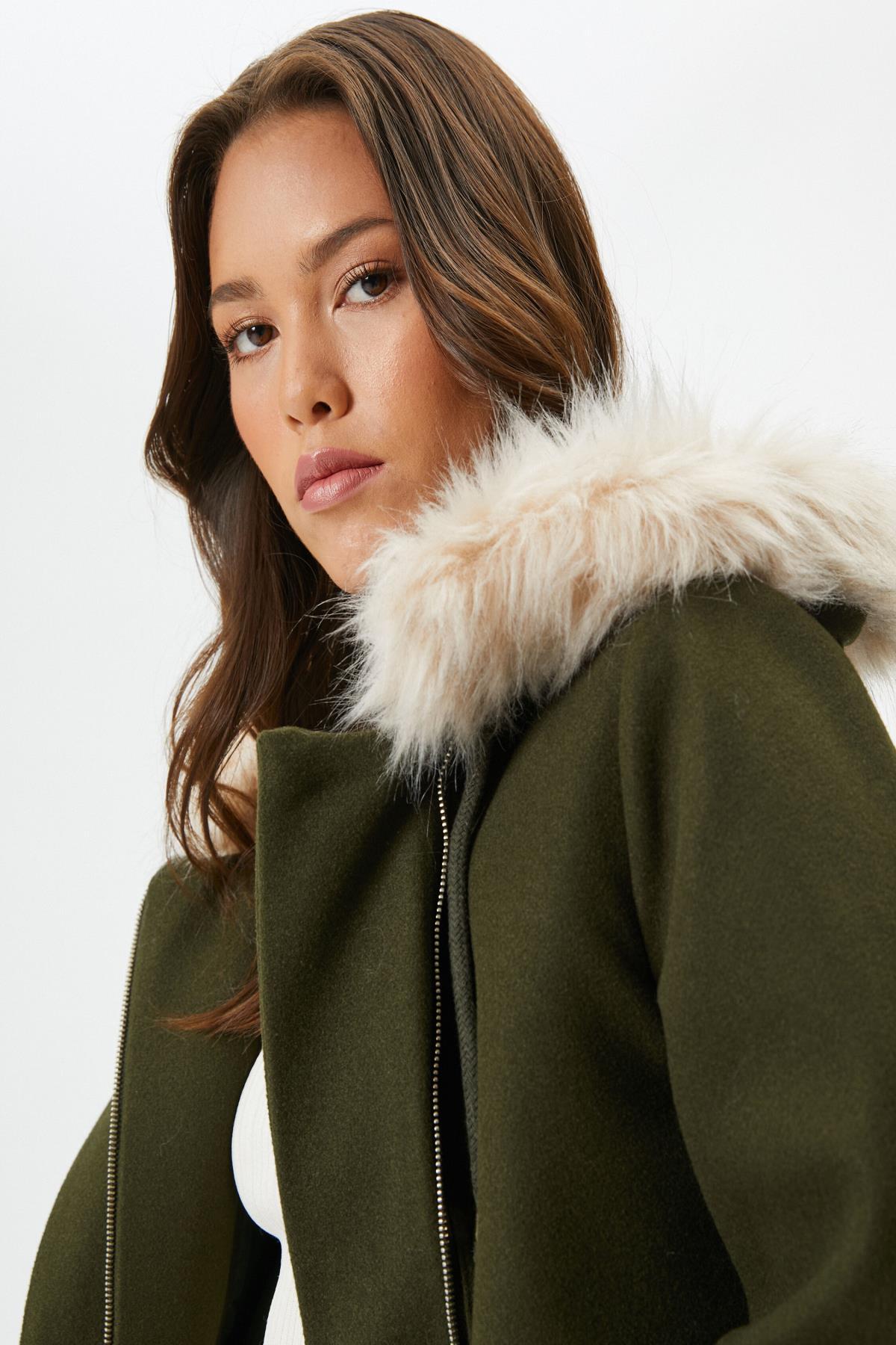 Koton Khaki-mantel für Damen - 36