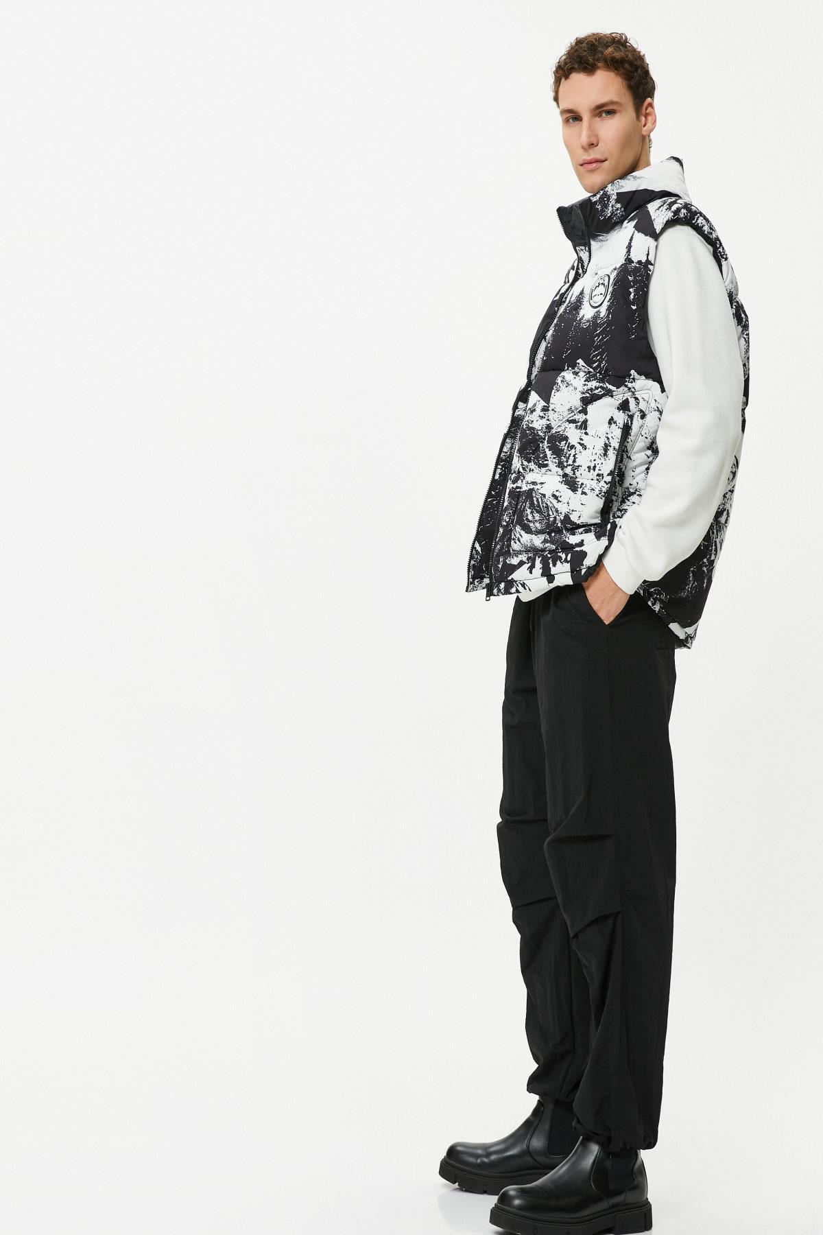 Koton Schwarze Gemusterte Weste für Herren - S