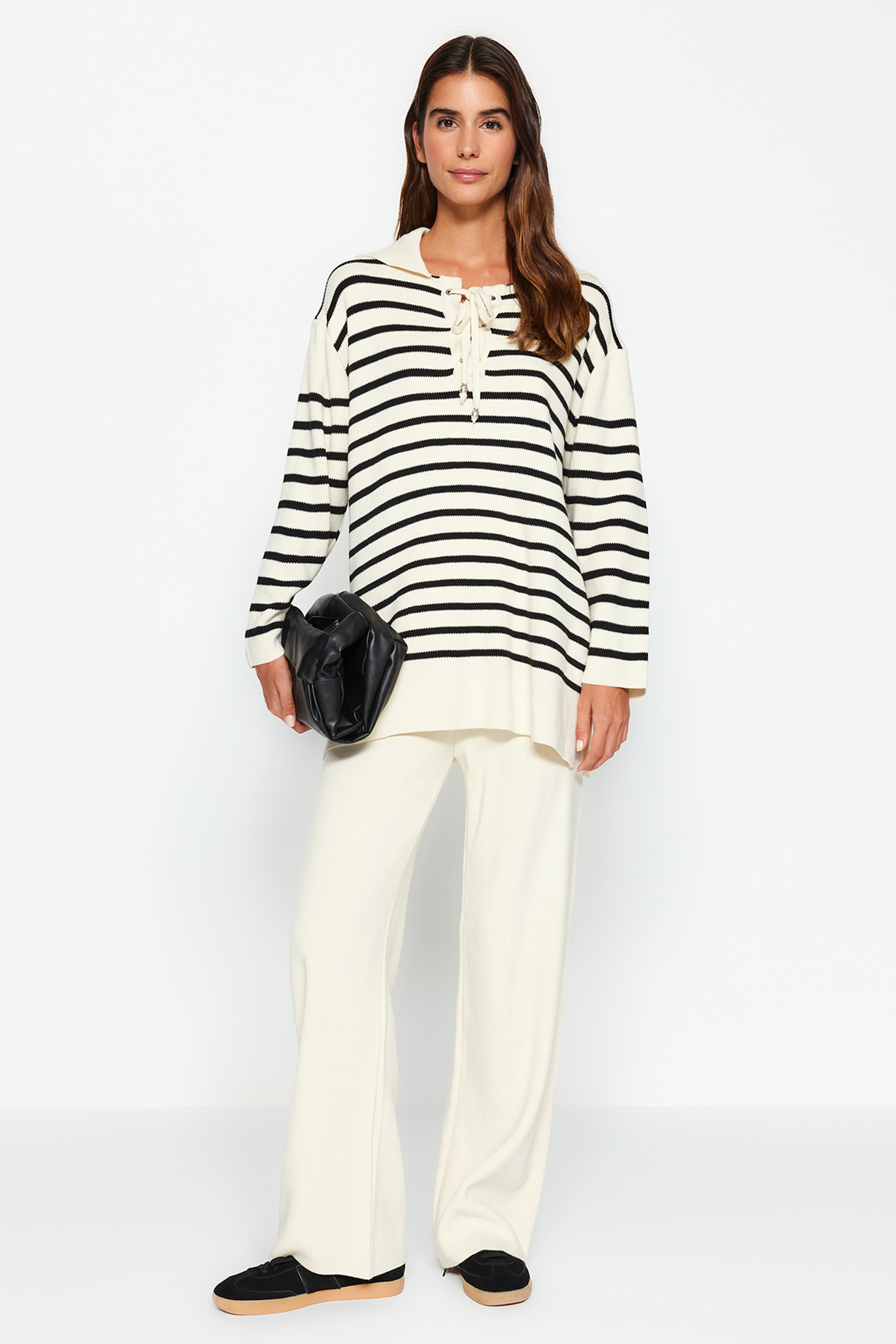 Trendyol Modest Beiges Strickoberteil- Und Unterteil-set Mit Gestreiftem Kragen Und Krawatte, Pullover Und Hose für Damen - S