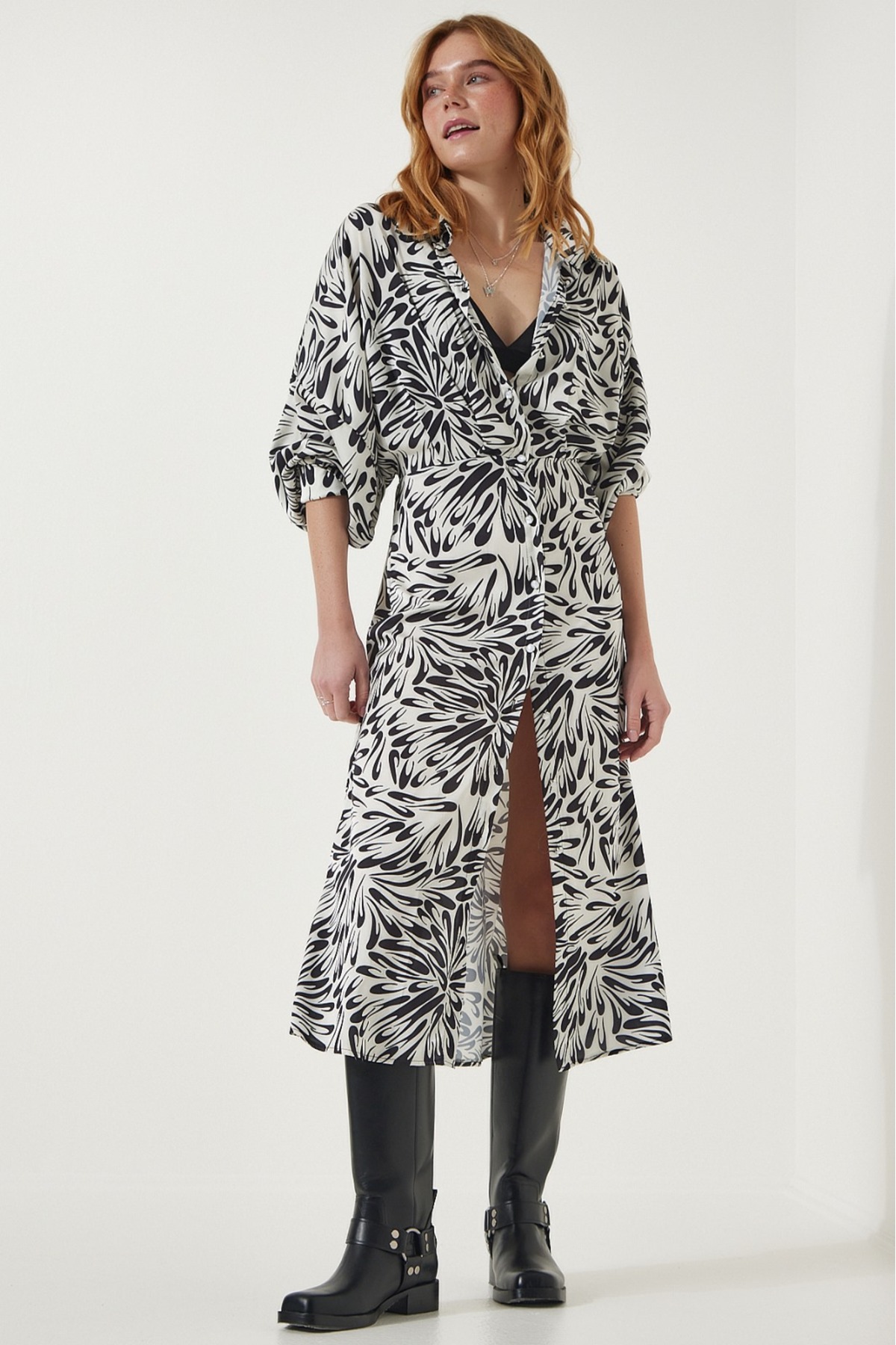 Happiness İstanbul Schwarz-weiß Gemustertes, Geknöpftes Satin-kleid , Stilvolles Kleid für Damen - 36