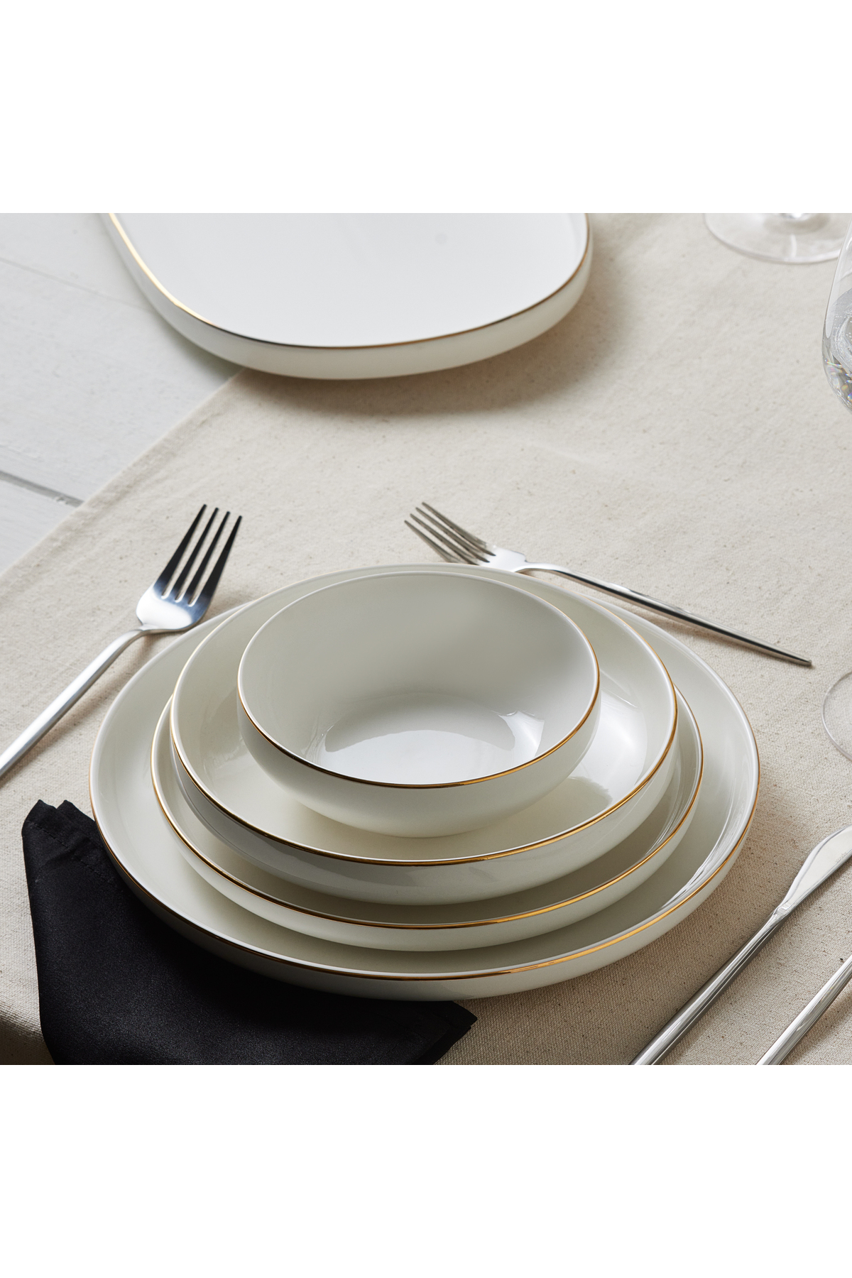 Karaca Streamline Saturn Geschirrset Für 4 Personen, 19-teilig - One Size