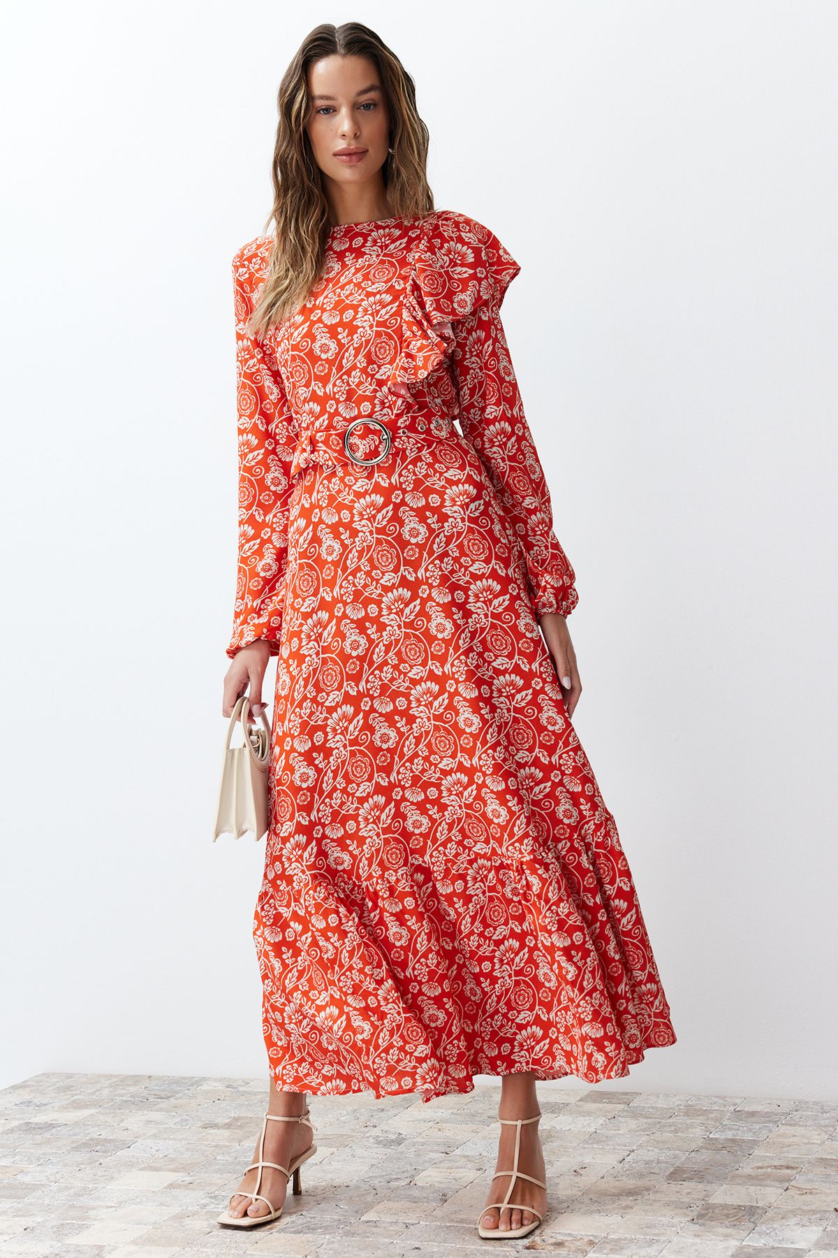 Trendyol Modest Rotes, Mit Blumen Gefüttertes, Rüschen-detailliertes, Gewebtes Kleid Mit Gürtel für Damen - 36