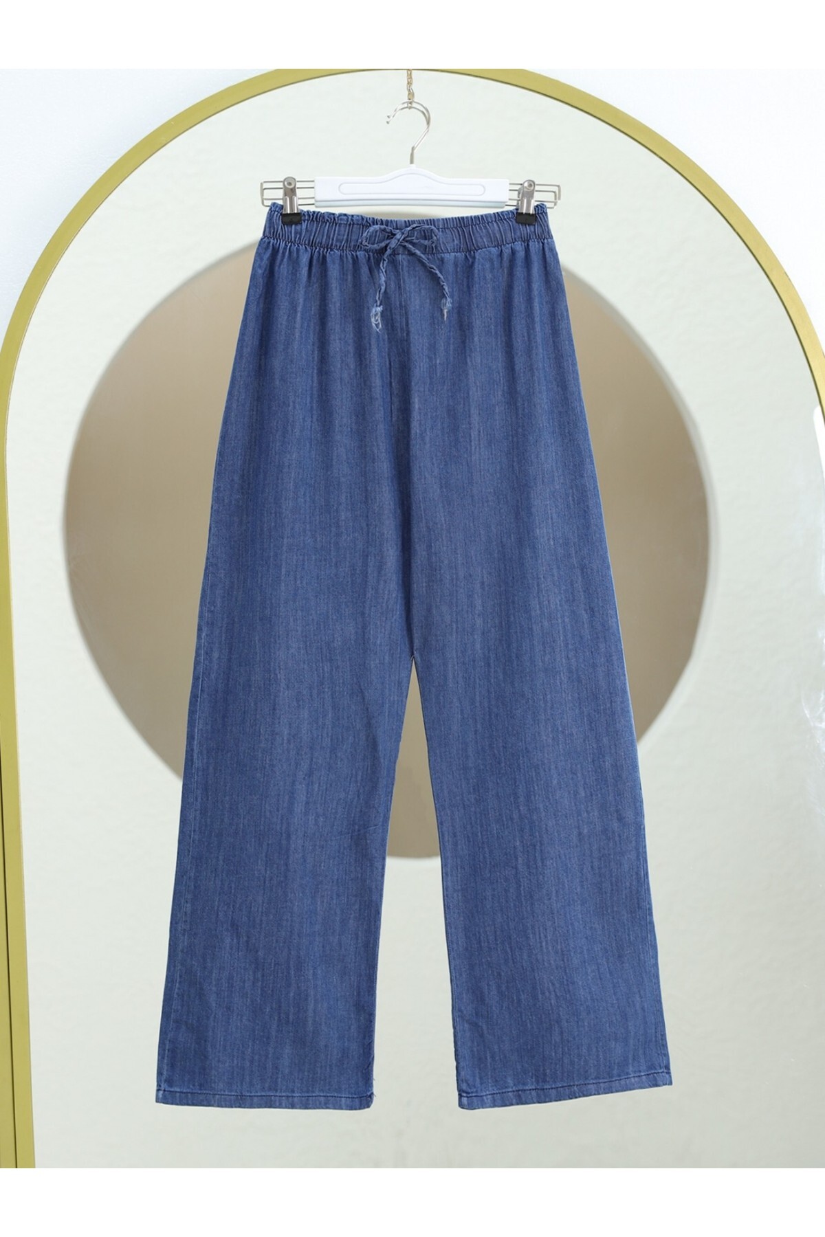 Modamorfo Jeanshose Mit Weitem Bein, Spitzendetail Und Elastischem Bund für Damen - 36