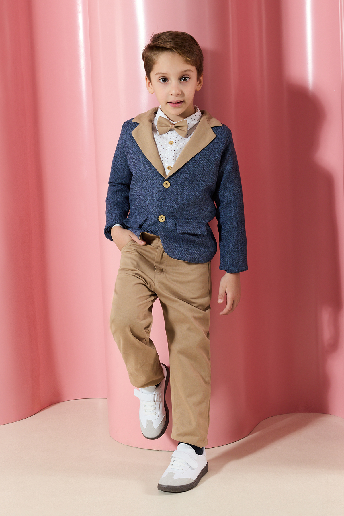 TRENDYOLKIDS 3-teiliges Set Aus Beigefarbener Baumwolle Für Jungen – Hemden, Jacken Und Hosen Mit Fliege für Herren - 8–9 Jahre