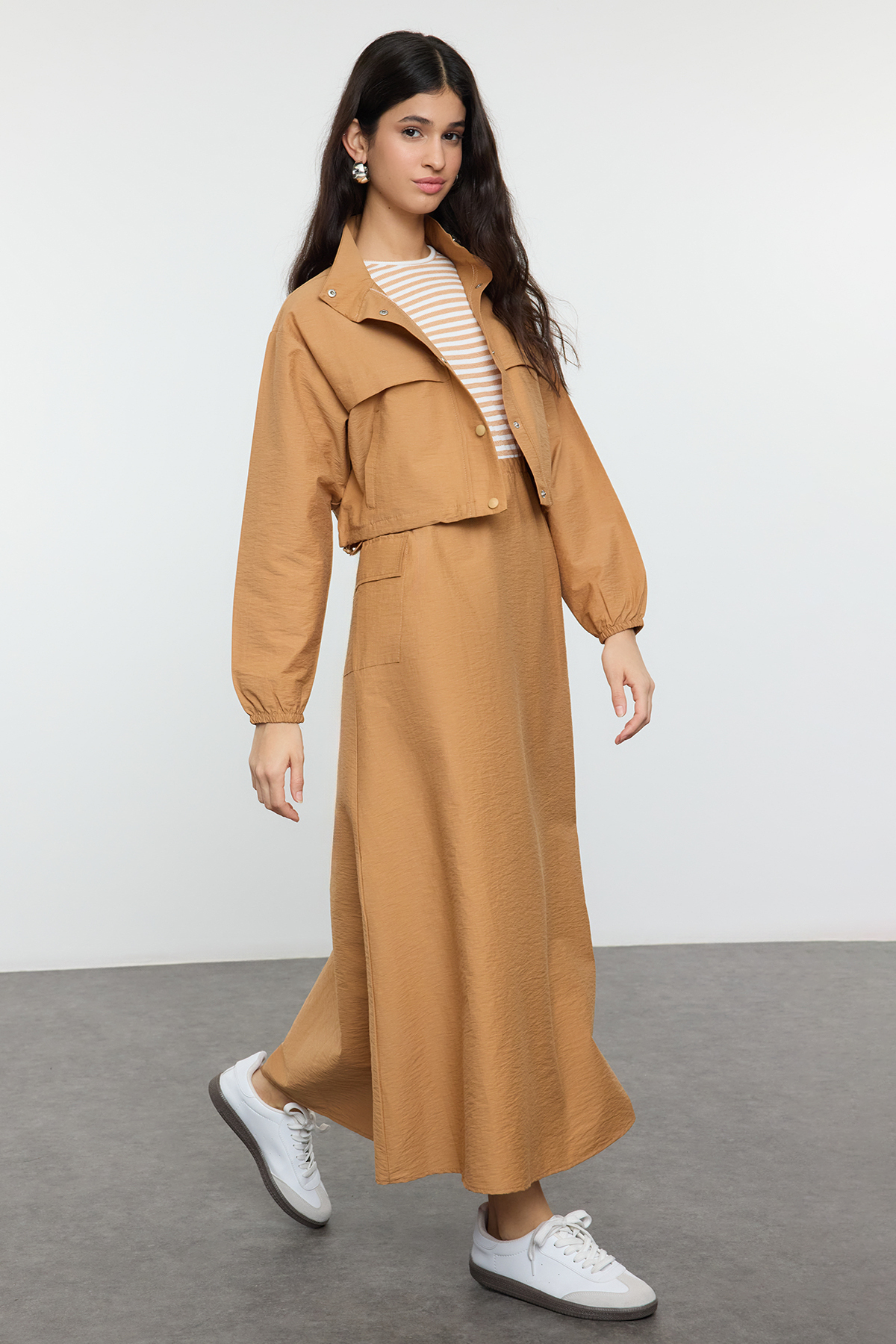 Trendyol Modest Kamelfarbenes Kleid- Und Jacken-set – für Damen - 38