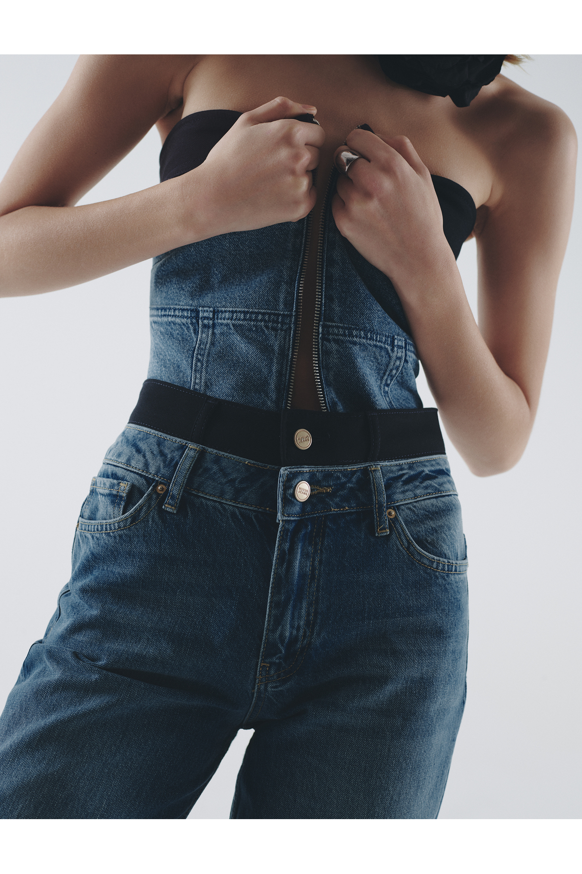 Koton Crop Jeans Trägerloses Top Korsett Optik Farbkontrast Reißverschluss für Damen - M