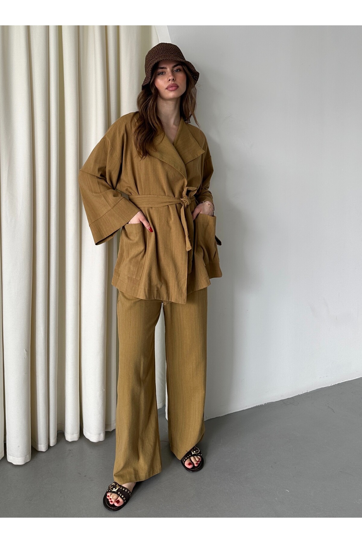 Laluvia Senffarbenes Romina-jacken-hosen-set Aus Rohem Leinen – 8447 für Damen - M