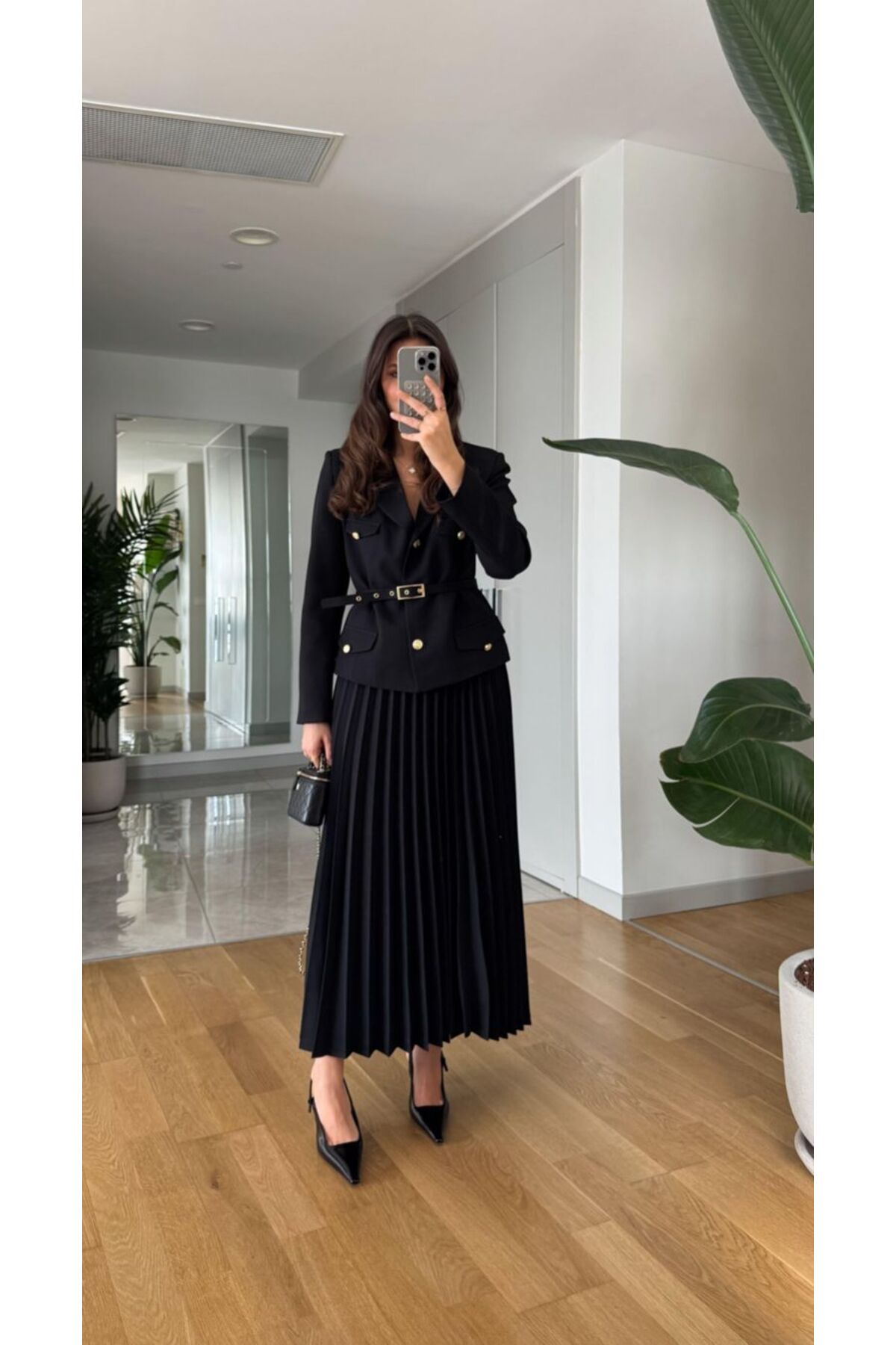 My Blog Schwarzer, Detaillierter Jacken- Und Faltenrock-anzug Mit Knöpfen 250321 für Damen - M