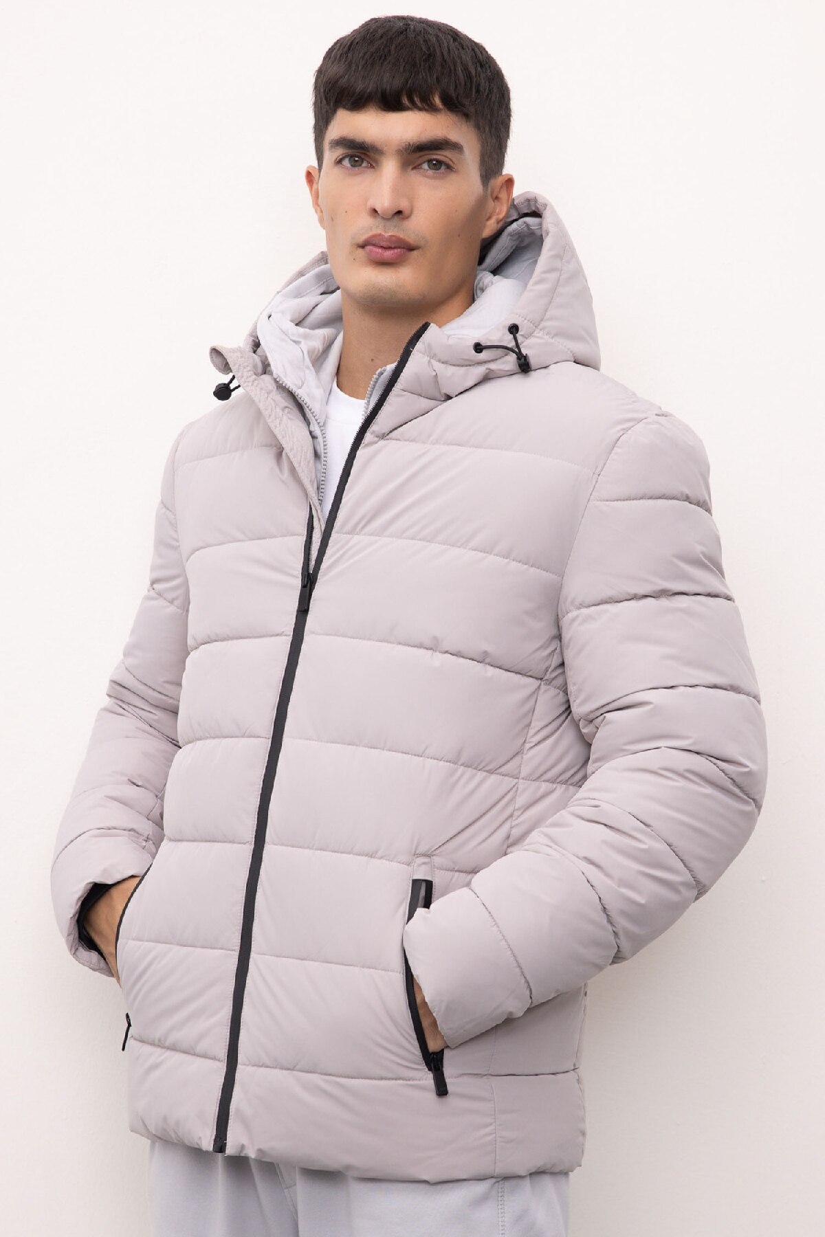 DeFacto Wasserabweisender, Aufblasbarer Mantel, Schmale Passform, Schmal Geschnitten, Mit Kapuze, Reißverschlusstasche, Gefüttert, R0216az24au für Herren - XL