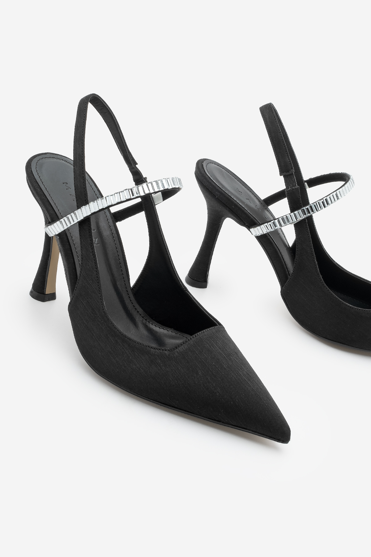 Marjin Schuhe Mit Stiletto-absatz, Spitzem Zehenbereich, Riemchen Und Offenem Rücken, Lovan-schuhe Aus Schwarzem Satin für Damen - 38
