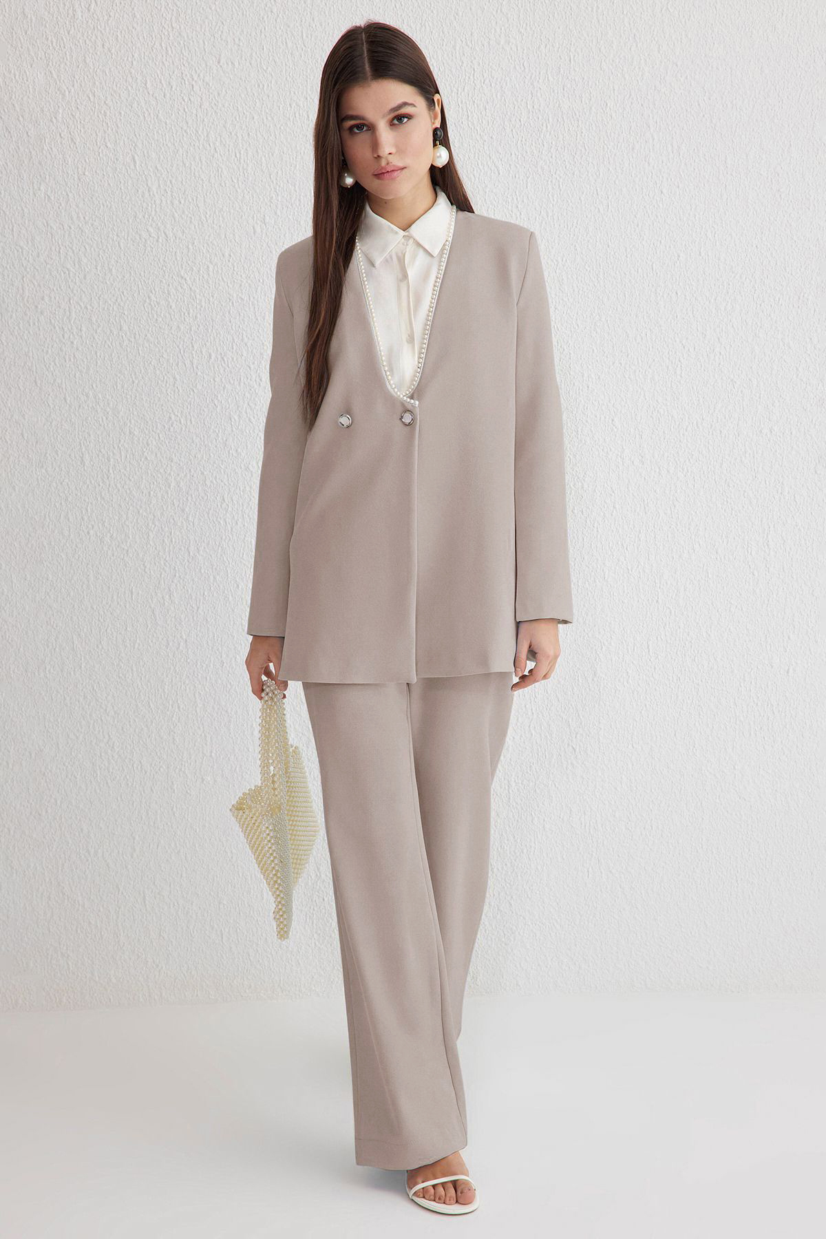 Trendyol Modest Beigefarbener, Mit Perlen Verzierter Jacken-hosen-anzug Mit Gewebtem Oberteil Und Unterteil für Damen - 38