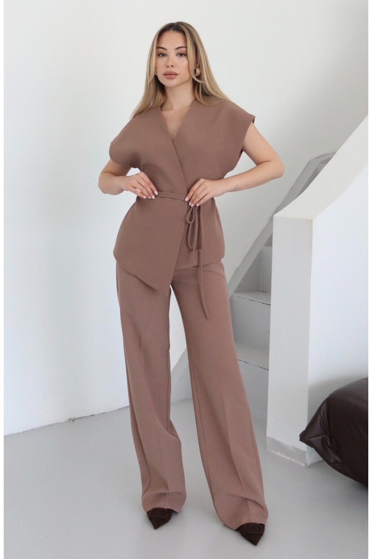 Laluvia Hellbraunes Juana-weste-rohrschuh-hosen-set – 9567 für Damen - S