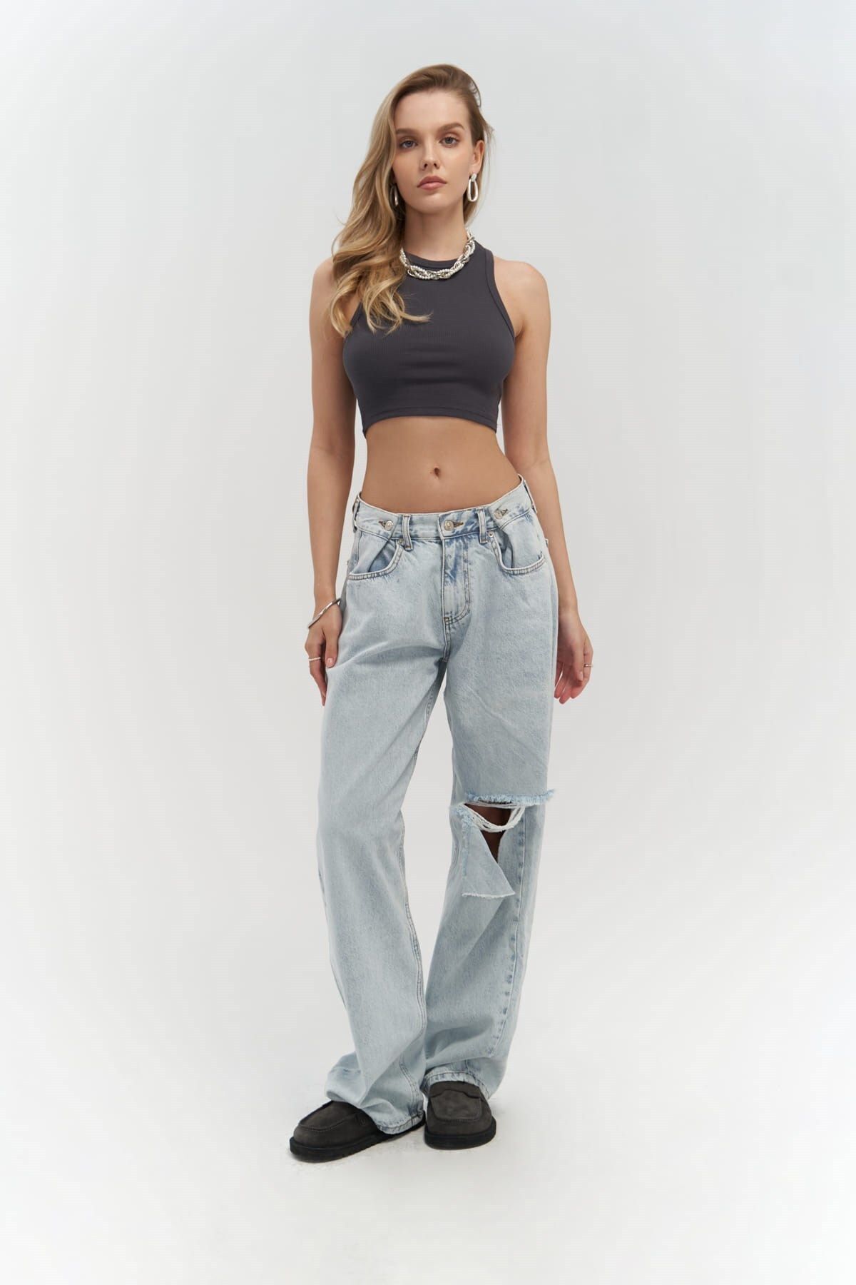 MAİ COLLECTİON Einzigartige Eisblaue Jeanshose Mit Zerrissenem Detail für Damen - M