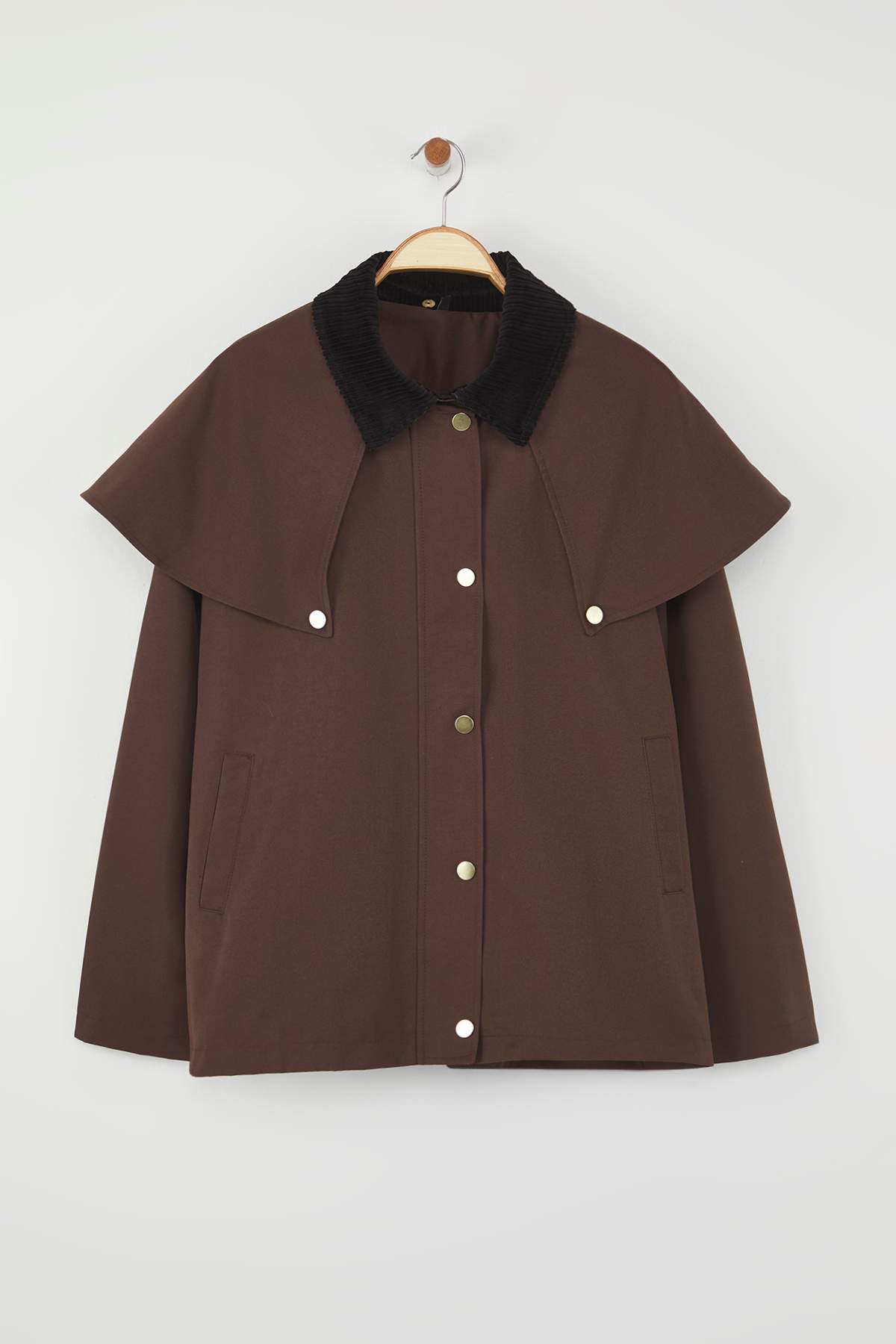 Trendyol Collection Brauner Umhang Mit Schulter- Und Kragendetail, Übergroße, Schlanke Jacke In Übergröße, Mäntel für Damen - 52