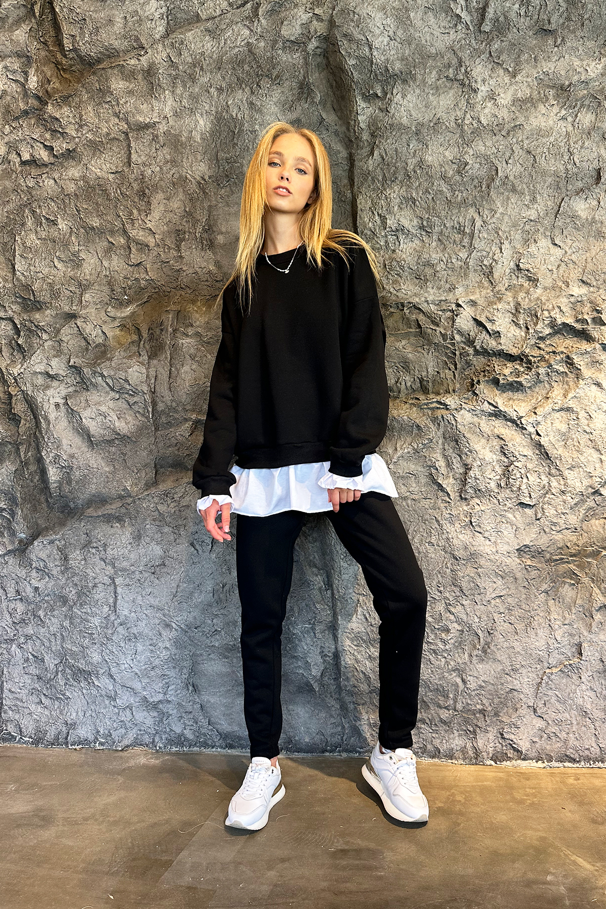 Trend Alaçatı Stili Schwarzer Trainingsanzug Mit Rundhalsausschnitt, Rock Und Hemd , Detailliert, 3-fädig Gerippt, für Damen - M