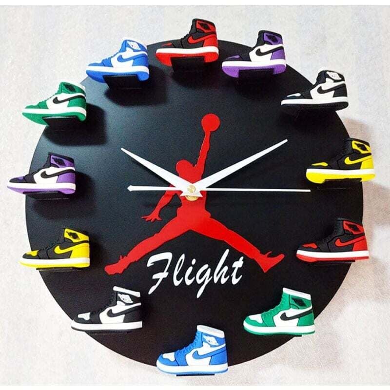 Aj Uhr Basketball liefert 3D dreidimensionale Schuhform AJ1-12 Generation Wanduhr kleine Fliegerschuhe Jordan Uhr