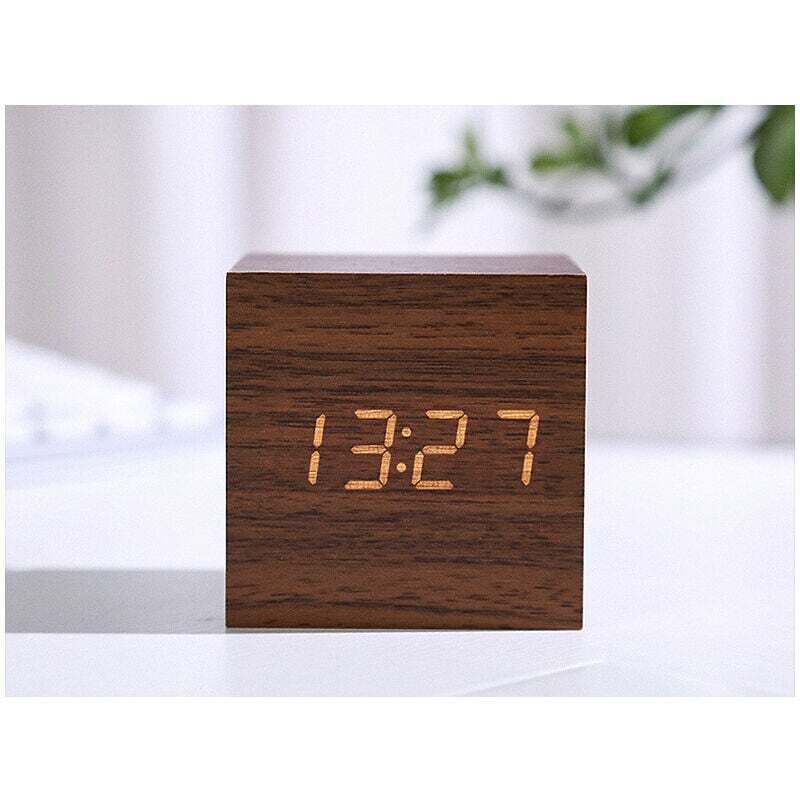 Digitaler Wecker aus Holzwürfel mit elektronischer LED-Zeitanzeige, Mini-Tischuhr im Holzwürfel-Design, Sprachsteuerung, Timer, Kalender, grünes Licht