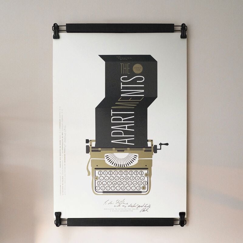 Porte Affiche Poster Pant noir - Suspension de poster en bois 50 cm