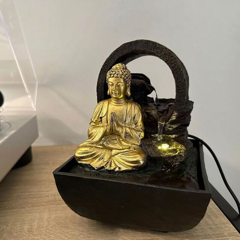 Zenith Buddha Zimmerbrunnen