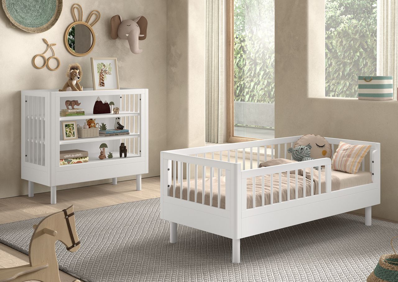 Set Juniorbett u. Wickelregal Kinderzimmer Babyzimmer Buche massiv Weiß lackiert