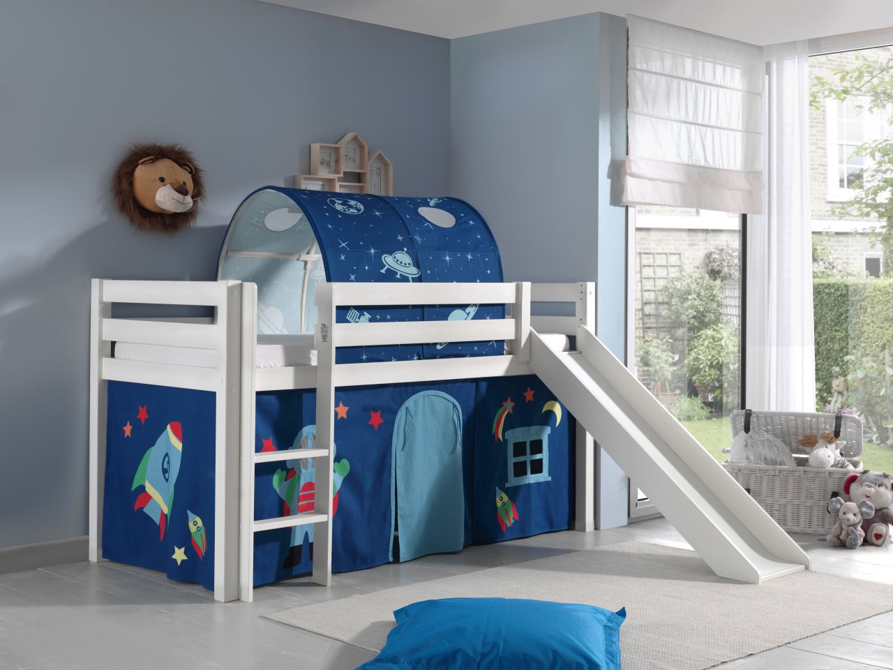 Vipack: 'PINO' Spielbett mit Rutsche Vorhang / Tunnel 'Astronaut' Kiefer Weiß