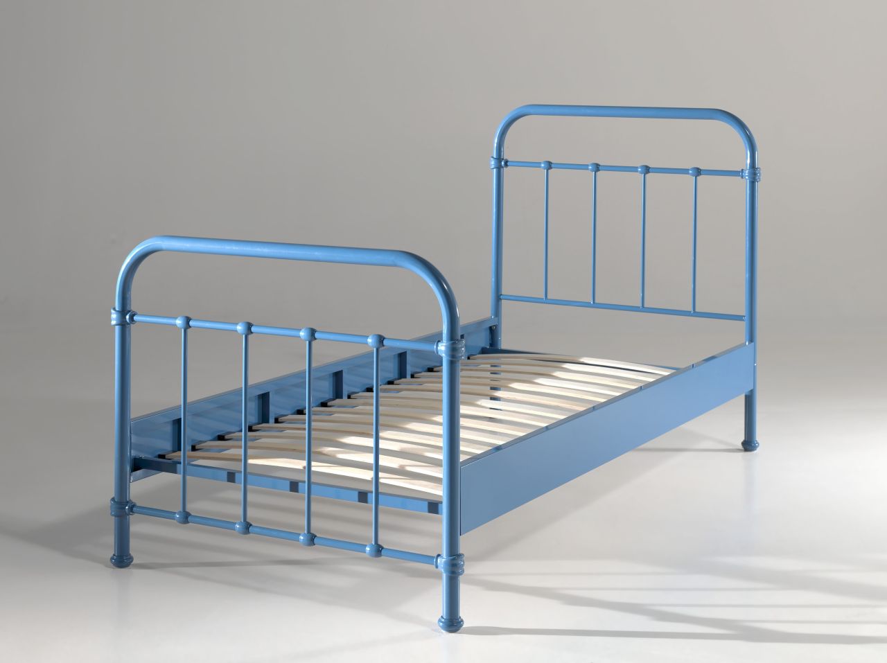 Vipack: Metallbett NEW YORK 90 x 200 blau + Lattenrost - Einzelbett Jugendbett