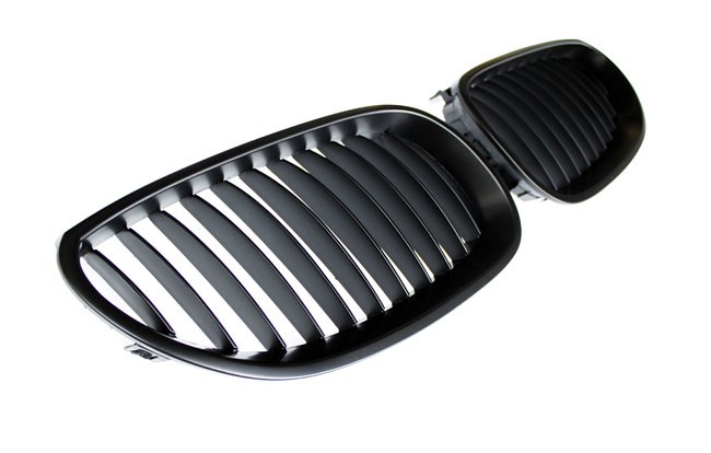 PREMIUM Kühlergrill Sport Grill Gitter Front Schwarz für BMW E60 E61