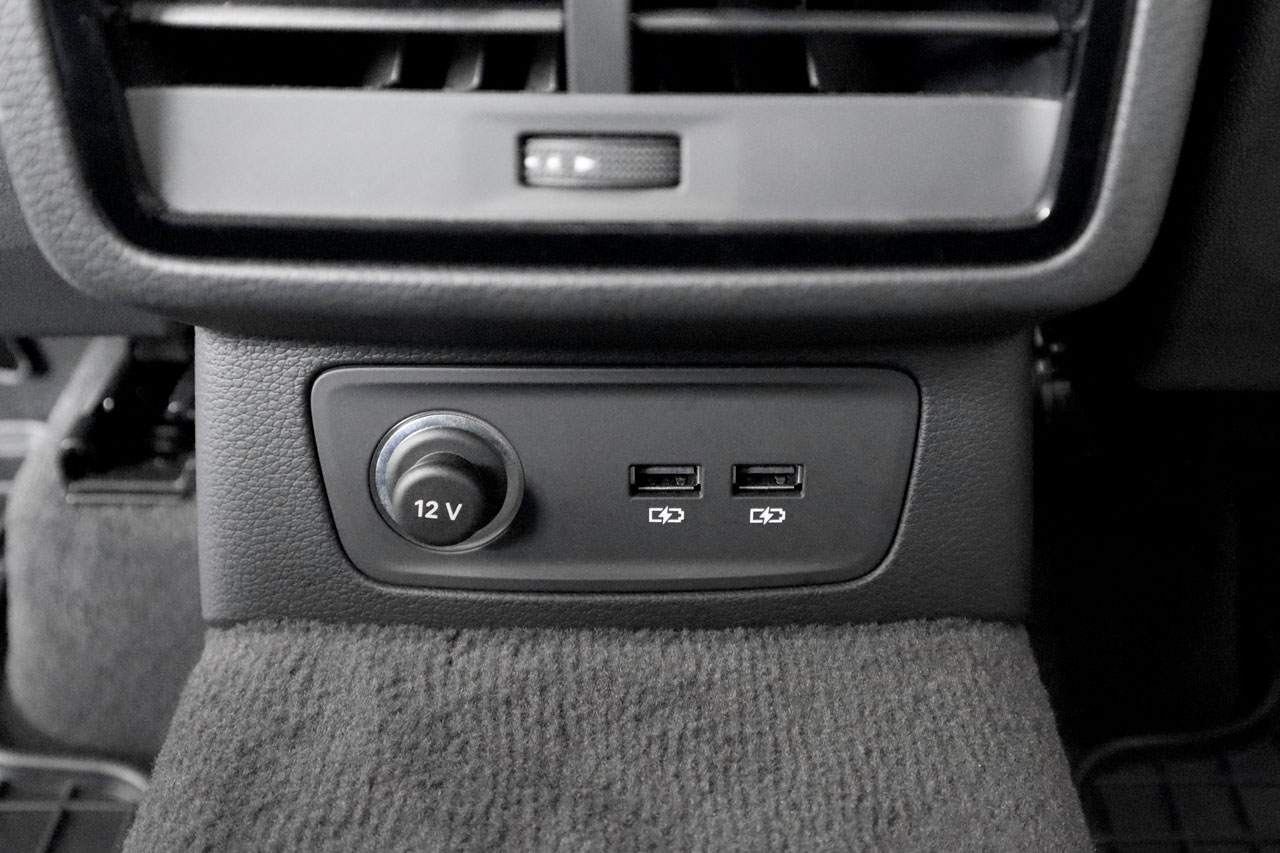 Komplettset USB Hub für Audi Q3 F3