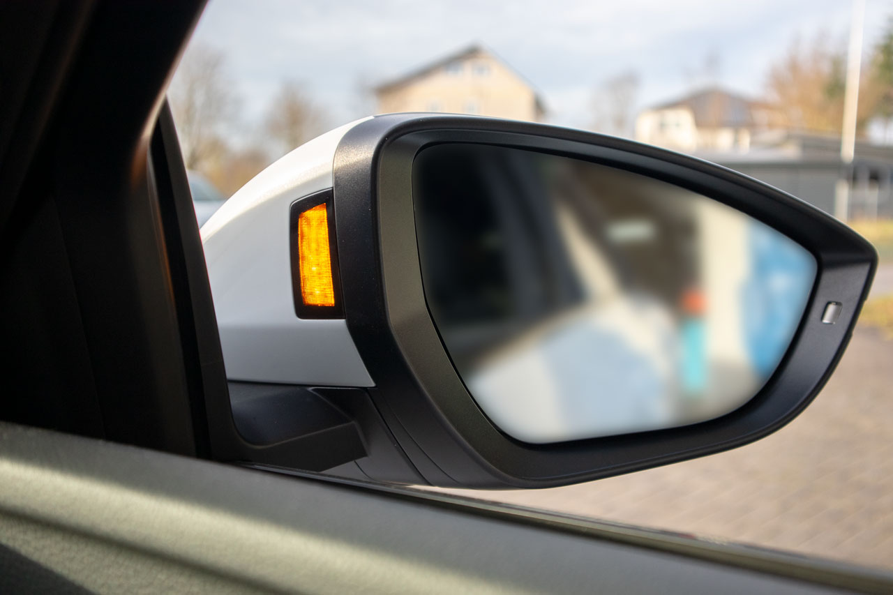 Spurwechselassistent (Audi side assist) für Audi e-tron GE