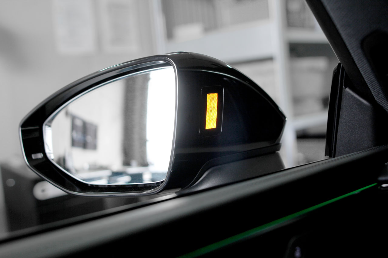 Spurwechselassistent (Audi side assist) für Audi A8 4N