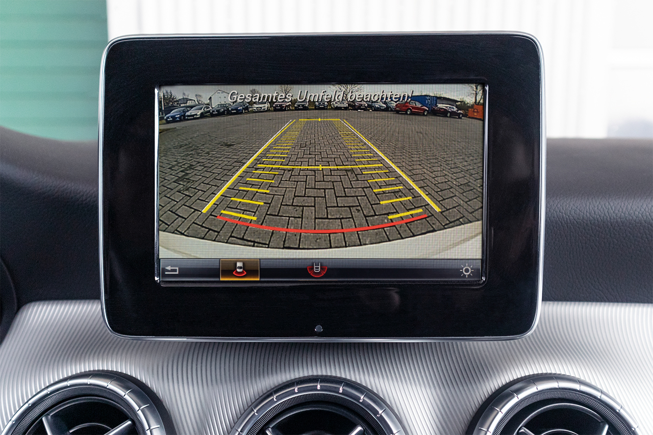 Komplettset Rückfahrkamera Code 218 für Mercedes Benz CLA-Klasse C117