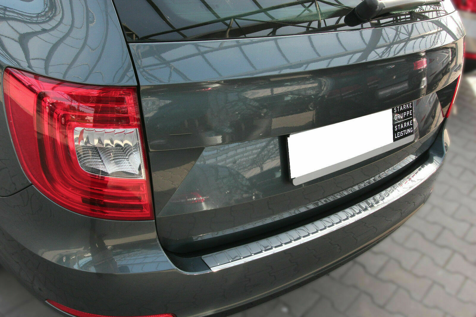 MIT ABKANTUNG LADEKANTENSCHUTZ Edelstahl für Skoda Superb II 3T Kombi 2010-2015
