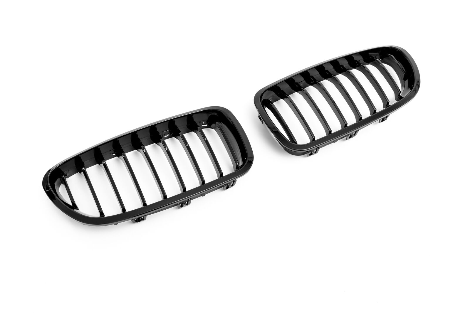Kühlergrill Sportgrill Grill Gitter in Schwarz Glanz für BMW 5er F10 F11 F18 ab 2010-
