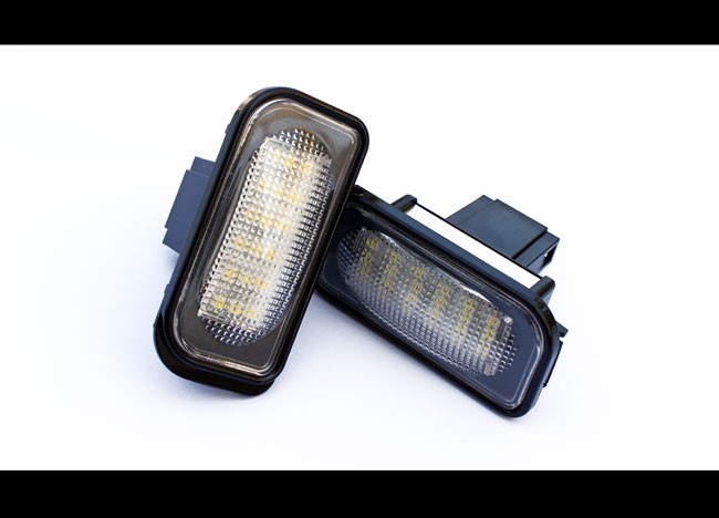 2x LED PREMIUM Kennzeichenbeleuchtung SMD für Mercedes W203 C-Klasse Limousine 00-07 (NICHT Kombi)