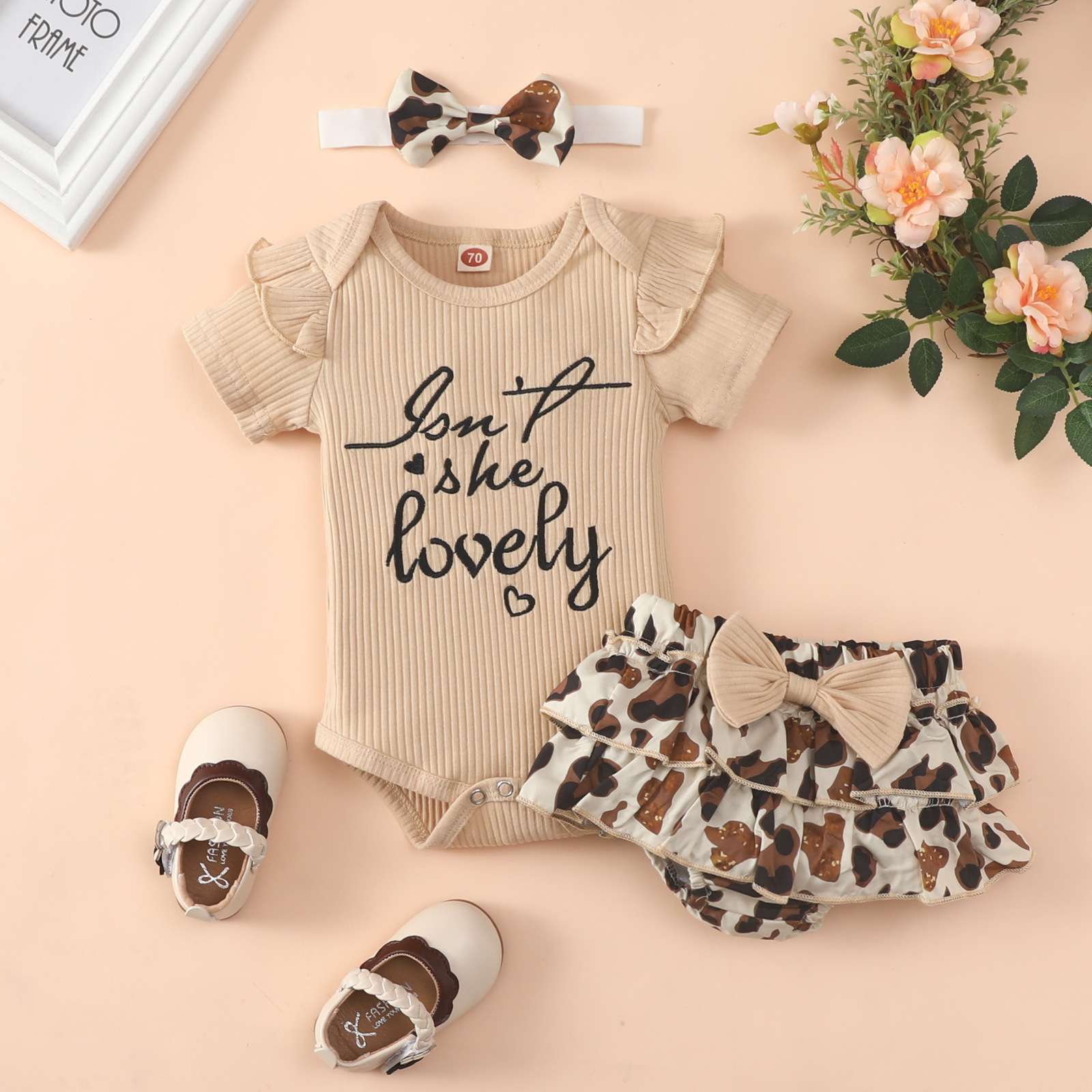 Babies' clothing Infants and young children embroidered letters small flying sleeve triangle romper leopard print shorts bowknot suit