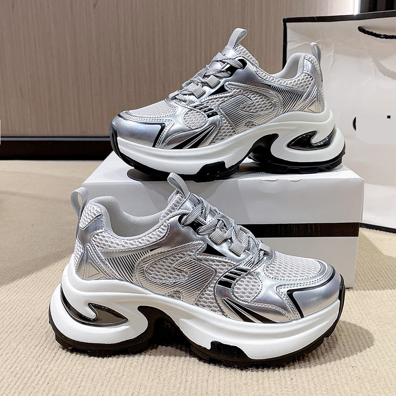 Dickbesohlte Papa-Schuhe für Damen im neuen Stil, atmungsaktives Mesh, modisch, silberfarben, lässige Sportschuhe, trendige Schuhe