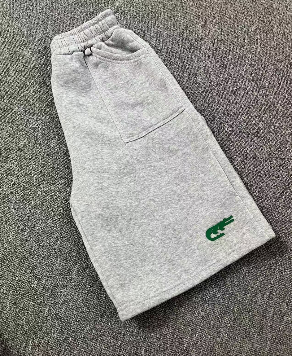 [UrbanReptile] Men's Cargo Shorts - Crocodile Texture Print | Streetwear