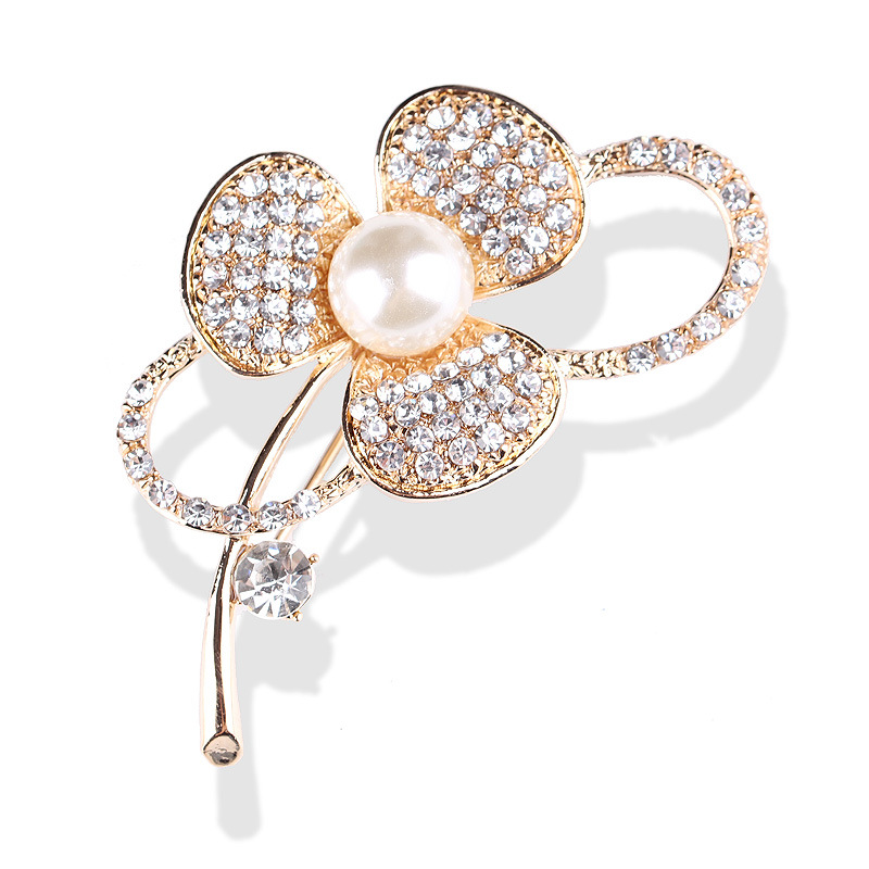 Korean fashion pearl rhinestone corsage female temperament chest buckle fashion female foreign trade brooch
