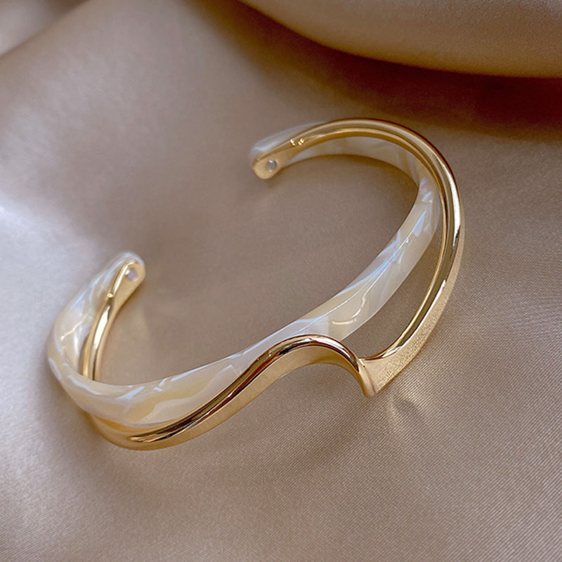 White Shell Plate Bracelet Curved Metal Texture Bangle Ins Korean Fashion Jewelry