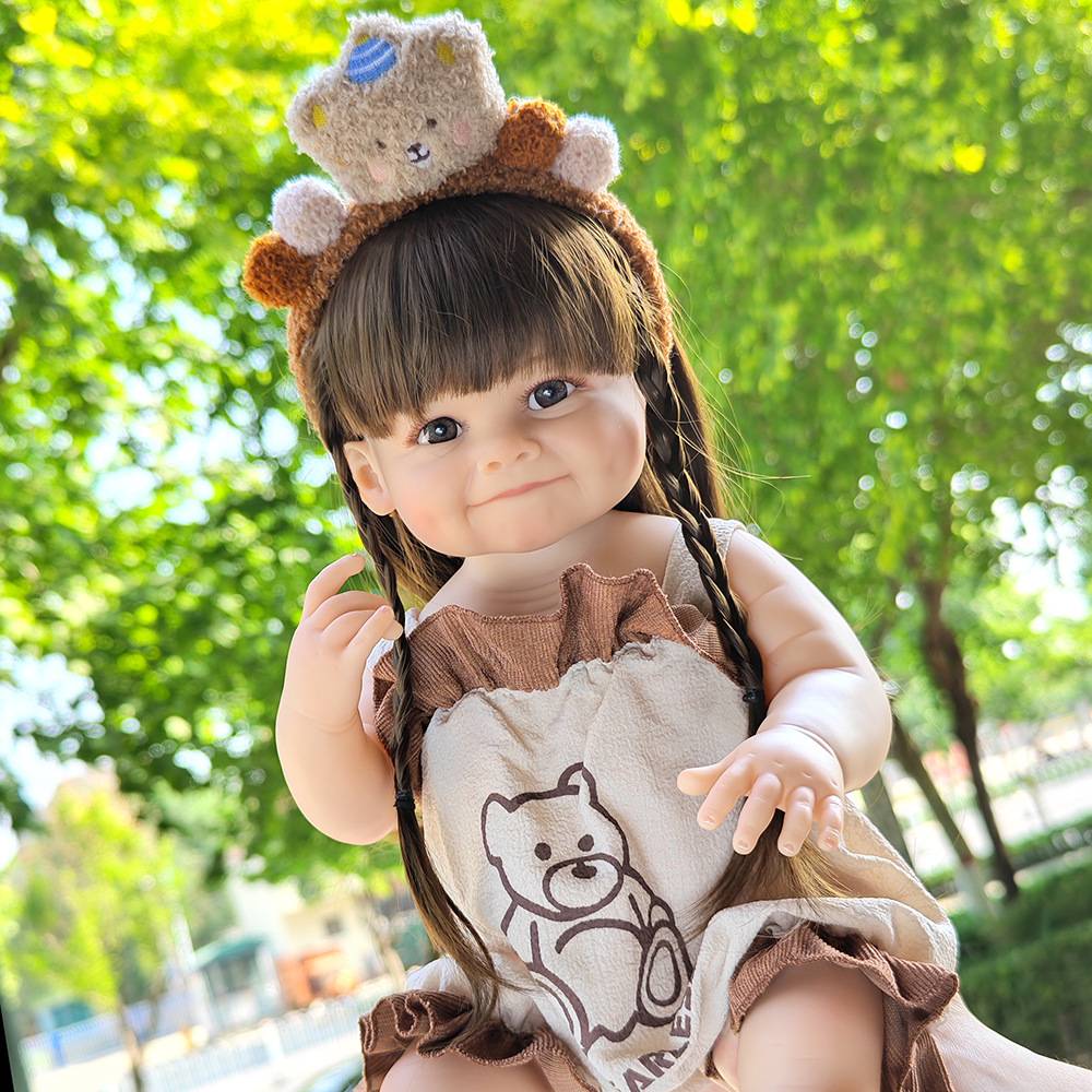 55cm Reborn Doll Baby Soft Plastic Girl Toy Cute Princess Gift Showable and Changing Doll
