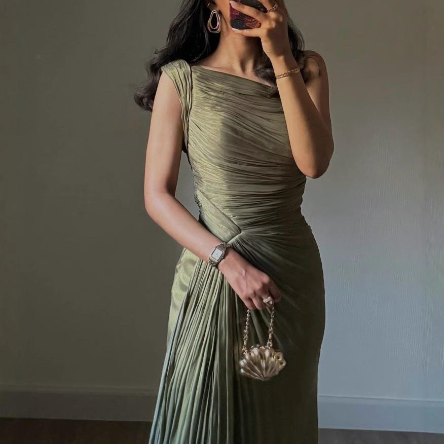 Women's Clothing Autumn And Winterwomen's Wear Pleated Ribbon Sparkling Evening Dress