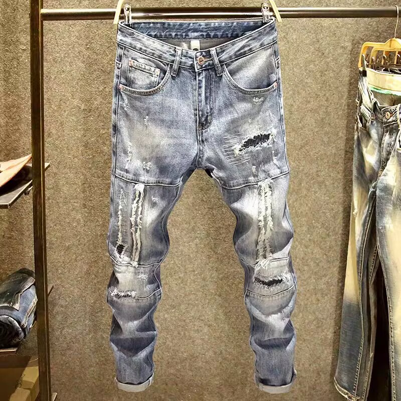 Jeans der amerikanischen Trendmarke für Herren, Slim Fit, dehnbare Hose mit schmalem Bein, stilvoll, gutaussehend, zerrissen, zerkratzt, genäht, geflickte lange Hose
