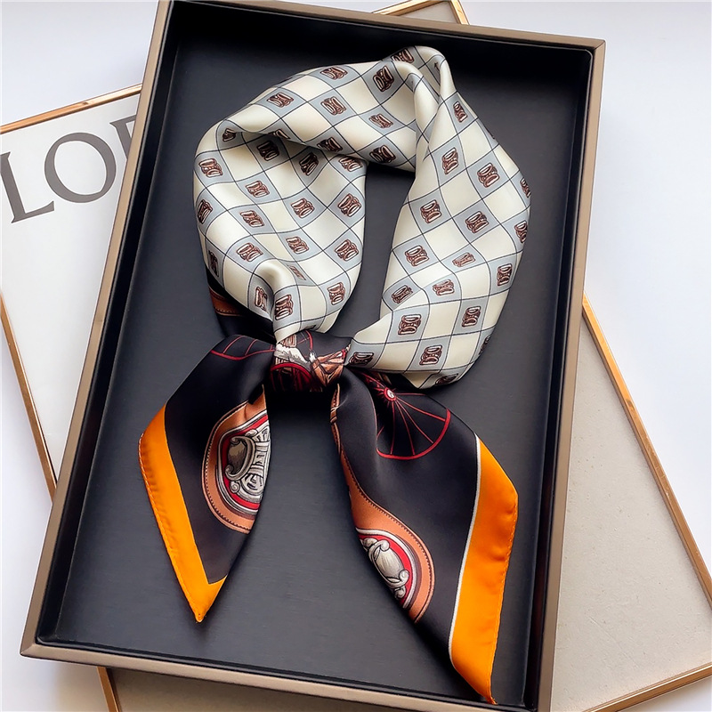 Designer original Netflix the same models white-collar ladies workwear 70 cm simulation silk luxury high sense of letters shawl scarf