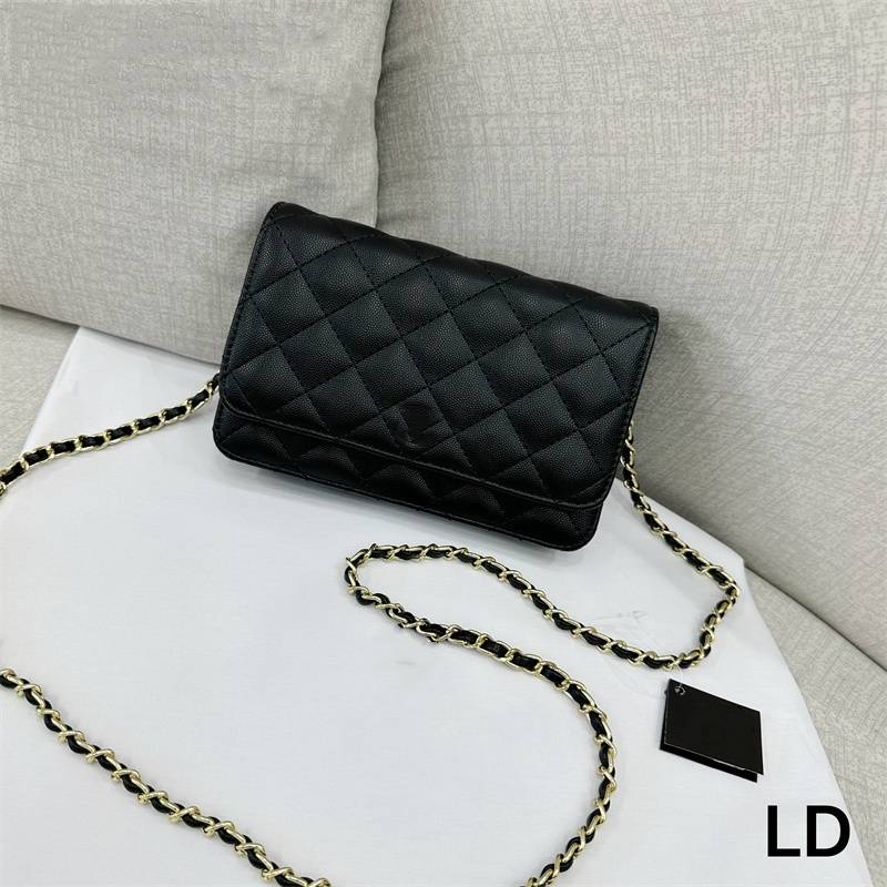 【Chanel】Bestselling Women's Shoulder Bag, High-quality Women's Crossbody Bag, Classic Design With Diamond Grid Pattern, Solid Color Style