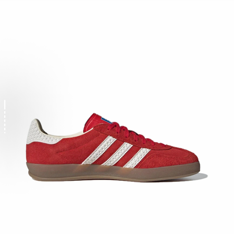 Adidas Origins GAZELLE INDOOR Red And White Board Shoes: A Pair Of Board Shoes That Balance Classic Design, Practicality, And Trendiness