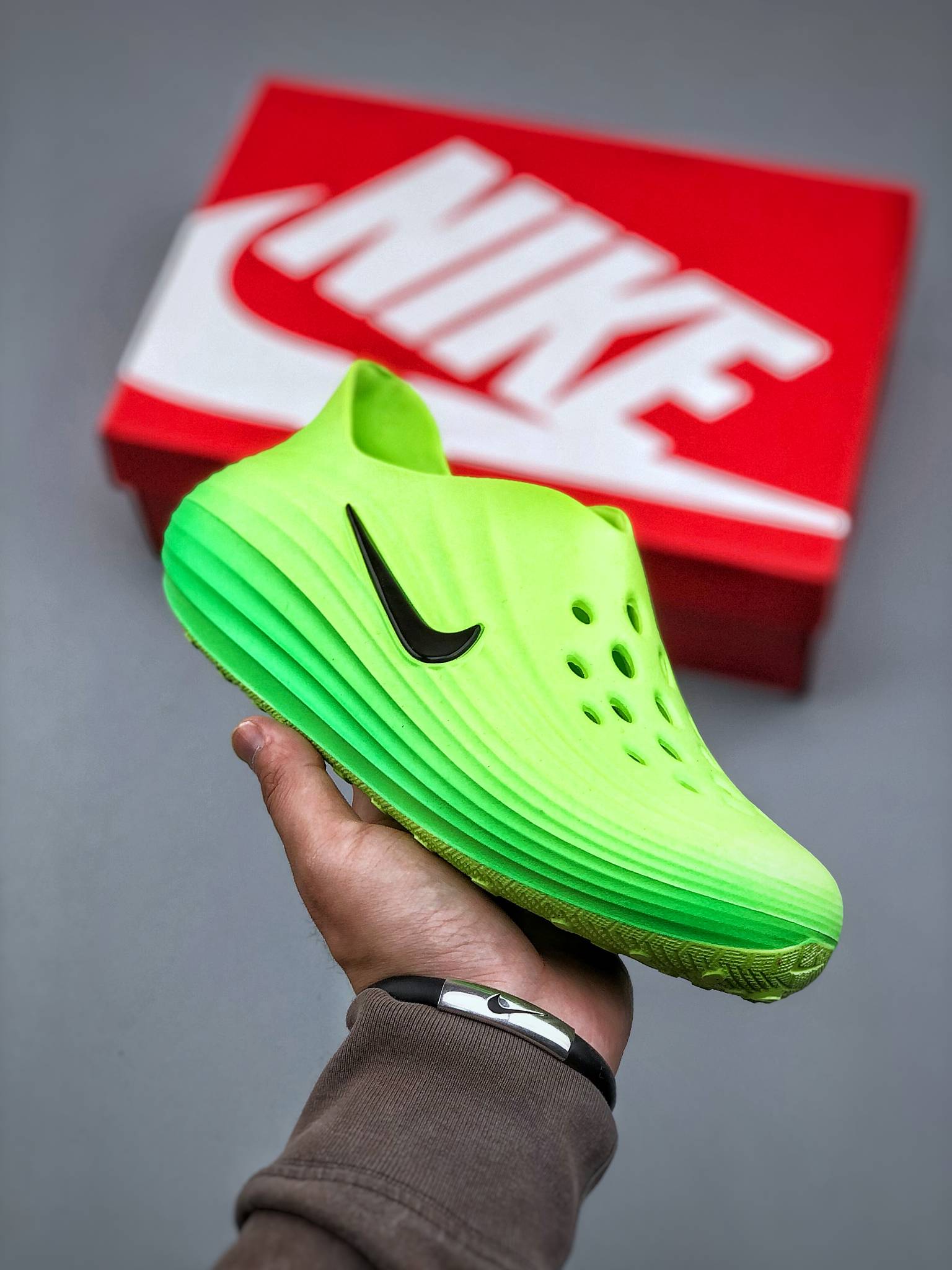 Nike ReactX Rejuven8 Is Suitable For Both Men And Women To Wear Sandals And Nike Slippers In Summer